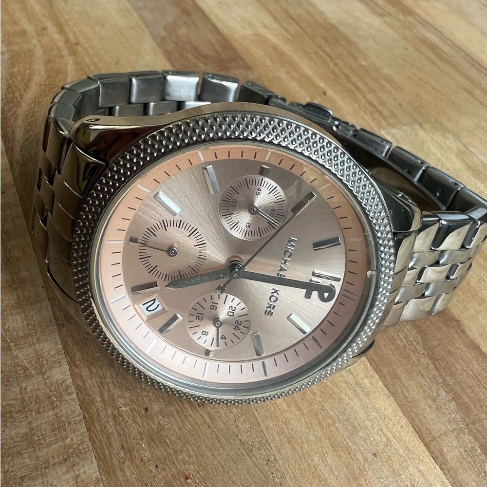 Michael kors ladies stainless steel dress watch NEW BATTERY - Picture 5 of 10